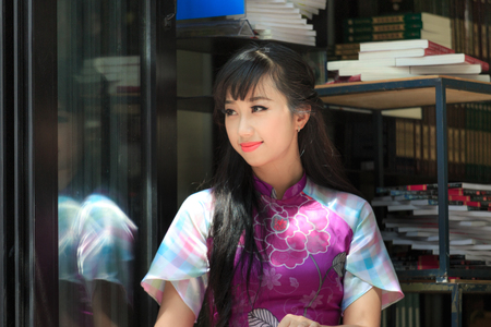 Hochiminh City, Vietnam - March 20, 2016 : portrait of an asian young girl. Lifestyle and travel concepts.のeditorial素材
