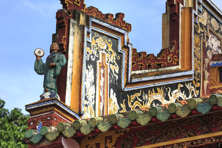 Phan Rang city, Viet Nam - December 25, 2016 : the decorative sculpture details outside a temple of the ancient Chinese people in Phan Rang city, Vietnamのeditorial素材