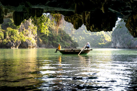 Lan Ha Bay, Quang Ninh Province, Vietnam - November 13, 2020: Tourists take a boat to visit Lan Ha Bay. An ideal beach tourist destination in Quang Ninh province, Vietnamのeditorial素材