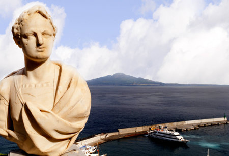 Mount Vesuvius and the Bay of Naples in Campania Italy from under a lemon treeのeditorial素材