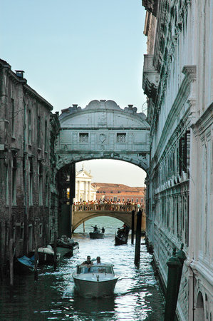 Bridge of Sighs in Venice Italyのeditorial素材
