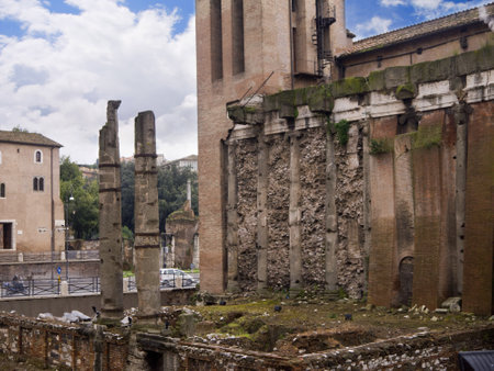 Temple ruins in Rome Italyのeditorial素材
