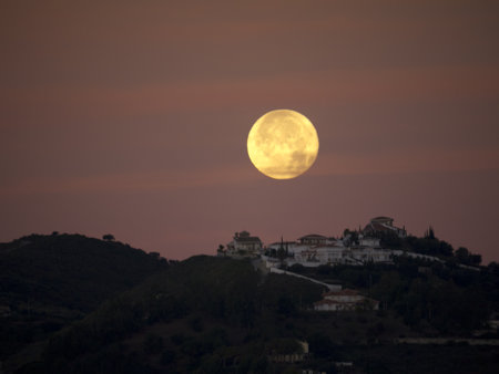 The Setting Moon in Nerja Andalucia Spainのeditorial素材