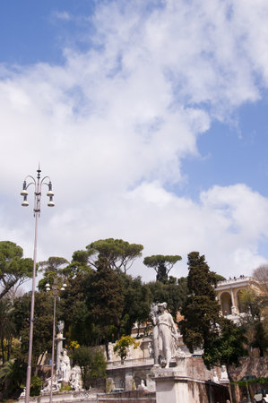 Piazza de Popolo Statues in Rome Italyのeditorial素材