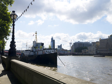 The River Thames  in Londonのeditorial素材