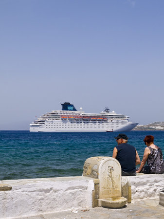 Cruise ship calls into Mykonos Greeceのeditorial素材