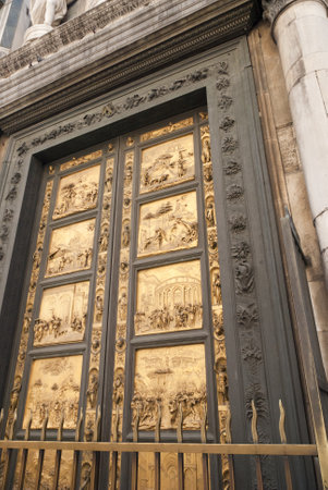 Gates of Paradise, Florence Baptistry by Lorenzo Ghiberti 1425-1452, in Florence Italyのeditorial素材