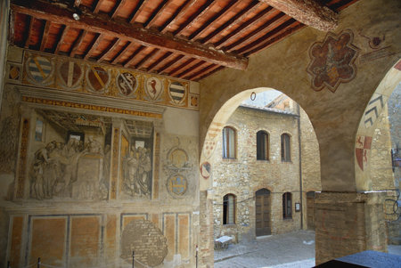 The Courtyard of the Town Hall in San Gimignano Tuscany Italyのeditorial素材