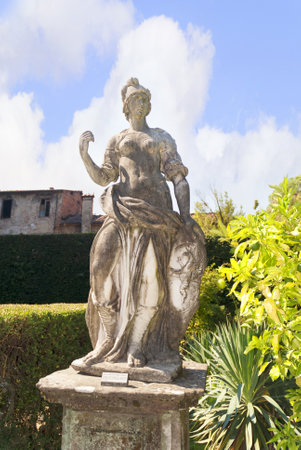 Statue in the Garden of the Palazzo Pfanner in Lucca Tuscany Italyのeditorial素材