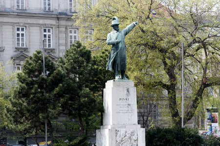 Statue on Andrassy Street Budapest Hungaryのeditorial素材