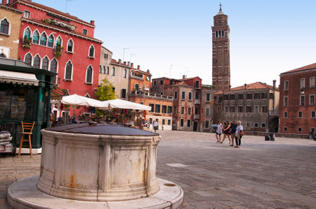 Quiet Square in Venice Italyのeditorial素材