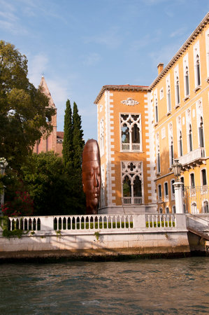 Art Gallery and the Accademia Bridge in Venice Italyのeditorial素材