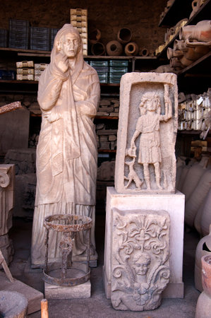 Statues and finds in the once buried city of Pompeii Italyのeditorial素材
