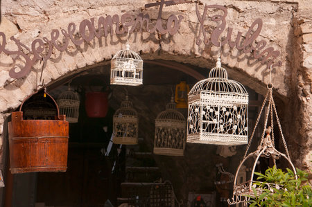 Birdcage shop in Malcesineのeditorial素材