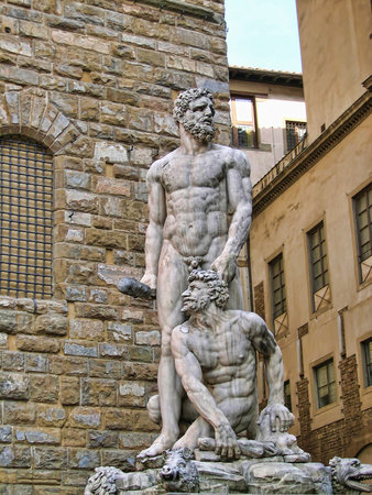 Statue at the entrance to the Palazzo Vecchia in Florence Italyのeditorial素材