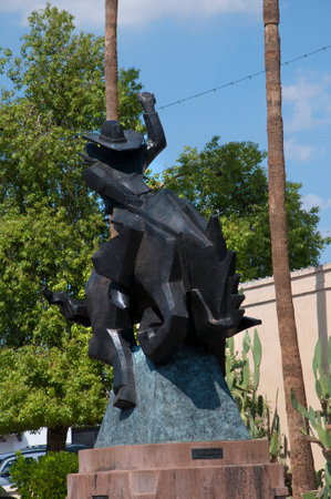 Statue of Rodeo Rider in the Old Town of Scottsdale Arizona USAのeditorial素材