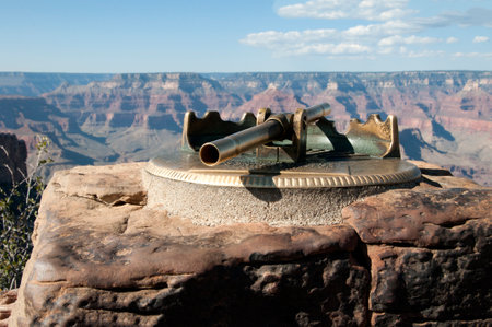 Old brass telescope at theGrand Canyon View from the South Rim in Arizona USAのeditorial素材