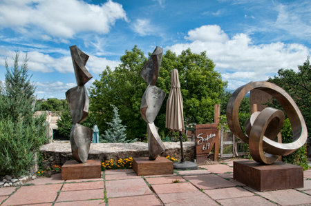 The Creative City of Santa Fe In New Mexico with its multitude of Galleries and Sculptureのeditorial素材