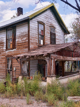 Ramshackle House in Madrid New Mexico USAのeditorial素材