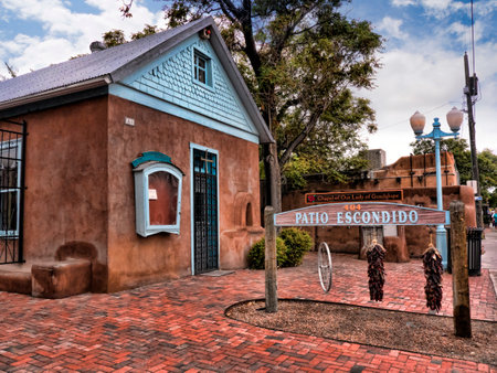 Old Town of Albuquerque with its many galleries in New Mexico USAのeditorial素材