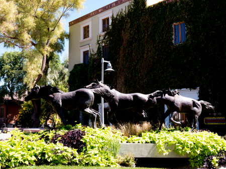 Horse statue in Old Town Scottsdale street in Arizona USAのeditorial素材