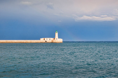 Lighthouse at the entrance to the Grand Harbour in Valleta Maltaのeditorial素材