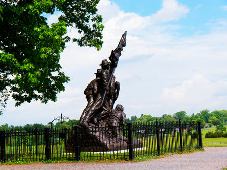 The Battlefield in Gettysburg Pennsylvania which is dotted to many memorials to the fallen and to commemorate the individuals involvedのeditorial素材
