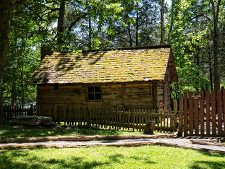 Cabin Display in the Museum of Appalachia Clinton Tennesee USAのeditorial素材