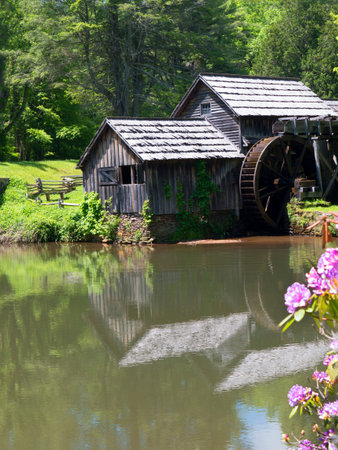 Mabry Mill was a grist mill  grinding grain into flour on the Blue Ridge Parkway in Virginia and it is one of the most photographed places in America and has been featured on a great many calendarsのeditorial素材