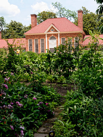 Mount Vernon was the plantation home of George Washington, first President of the United States. The estate is situated on the banks of the Potomac River in Fairfax County, Virginiaのeditorial素材