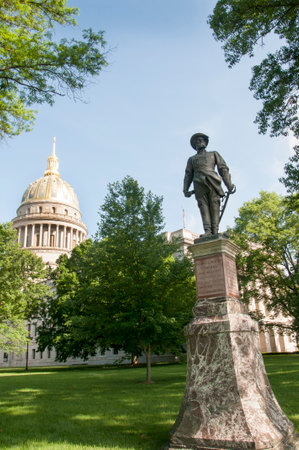 Statehouse of West Virginia in Charleston West Virginia USAのeditorial素材