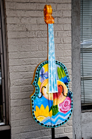 Mount Airy  in North Carolina is also known as Mayberry and it is a town caught in the past when in the 1950s it was used to film the Andy Griffiths Show.のeditorial素材