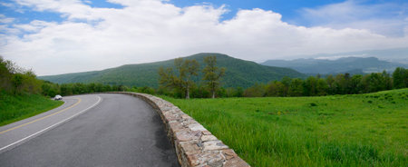 The Blue Ridge Mountains and the Shenandoah Valley of Virginia USAのeditorial素材