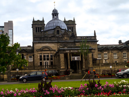 Harrogate is a spa town in North Yorkshire, England.  Historically in the West Riding of Yorkshire, the town is a tourist destination and its visitor attractions include its spa watersのeditorial素材