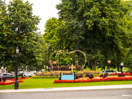 Harrogate is a spa town in North Yorkshire, England.  Historically in the West Riding of Yorkshire, the town is a tourist destination and its visitor attractions include its spa watersのeditorial素材