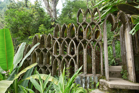May 18, 2014 Xilitla, Mexico: Las Pozas also known as Edward James Gardens as well, with concrete structures blending in to vegetation in the most Northern jungle of the country nowadays a tourist destinationのeditorial素材