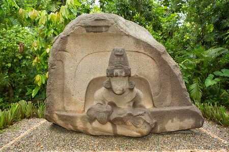 pre-hispanic olmec stone altar in the La Venta archeological park in Villahermosa Mexicoのeditorial素材