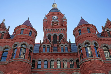 December 25, 2016 Dallas, Texas:  The Dallas County Courthouse also known as the Old Red Museum, built in 1892 of red sandstone rusticated marble accentsのeditorial素材