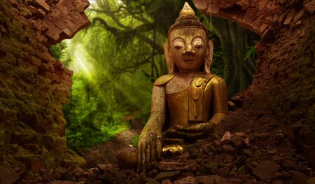 Buddha statue in the Buddhist templeの写真素材