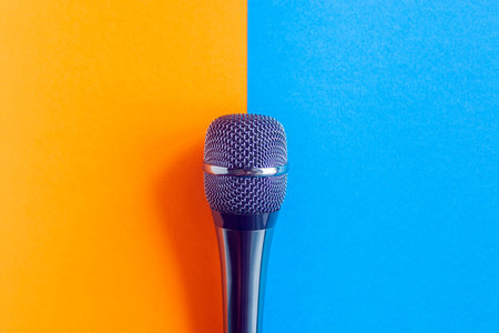 micro close up top view sing vocal