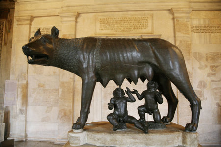 born roman she-wolf sculptureの写真素材