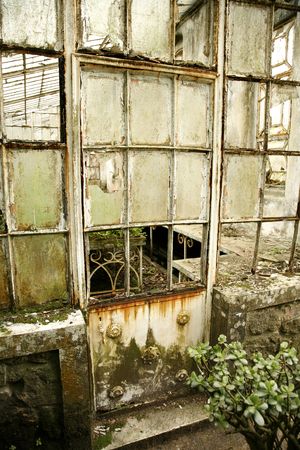 old door of a winter quartersの写真素材