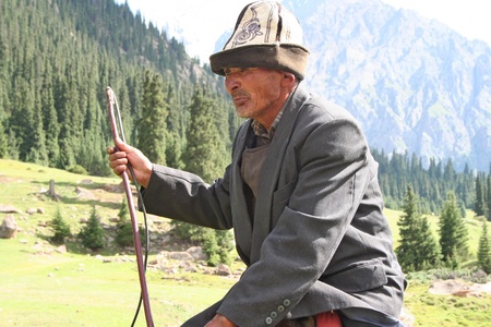 Kyrgyz horseman in Tien Shan mountainsのeditorial素材