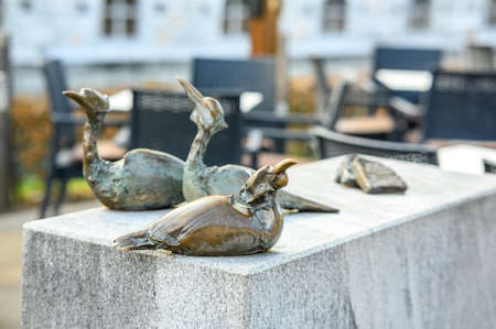 LJUBLJANA, SLOVENIA - FEBRUARY 15, 2022: Metallic bird statues on the butchers bridge, Ljubljana, Sloveniaのeditorial素材