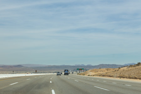 Cars on state road number 15, California, USA.のeditorial素材