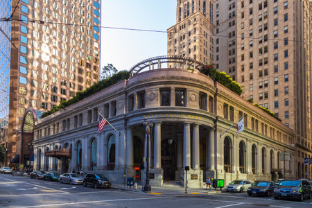 San Francisco, California, USA- 07 June 2015: View of the elegant building, head office of Wells Fargo Bank at Market street.のeditorial素材