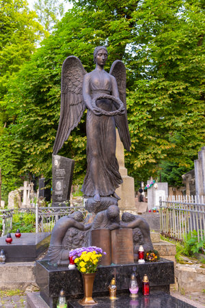 Lviv, Ukraine - 09 June 2018: Graves in Lychakiv Cemetery, State History and Culture Museum-Preserve, historic cemetery in Lviv.のeditorial素材