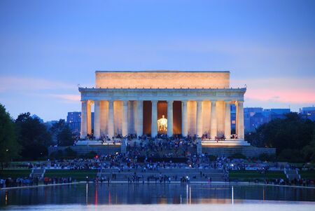 Lincoln Memorial at sunset with lake reflections, Washington DCの写真素材