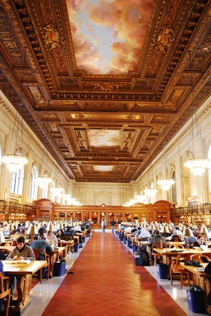 NEW YORK CITY - AUG 8: New York Public Library is the third largest public library in North America and is one of the United States' most significant research libraries. August 8, 2010 in Manhattan, New York City. のeditorial素材
