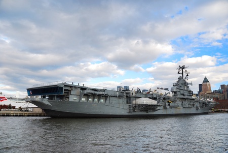 NEW YORK CITY - Nov 2: USS Intrepid (CV/CVA/CVS-11),  is one of 24 Essex-class aircraft carriers built during World War II for the United States Navy, November 2, 2010 in Manhattan, New York City.のeditorial素材